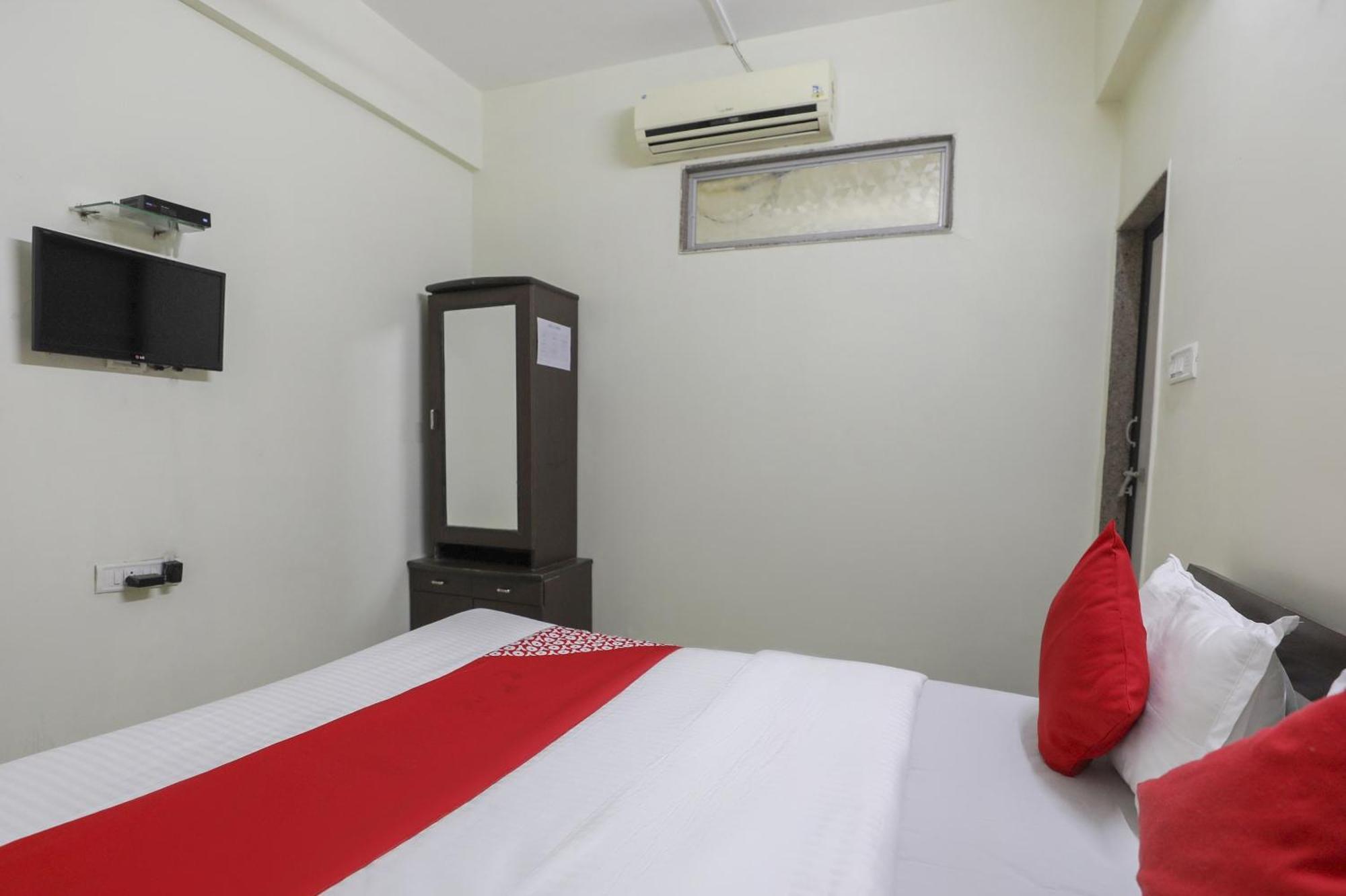 Collection O Shyam Vatika Banquet And Rooms สุรัต ภายนอก รูปภาพ