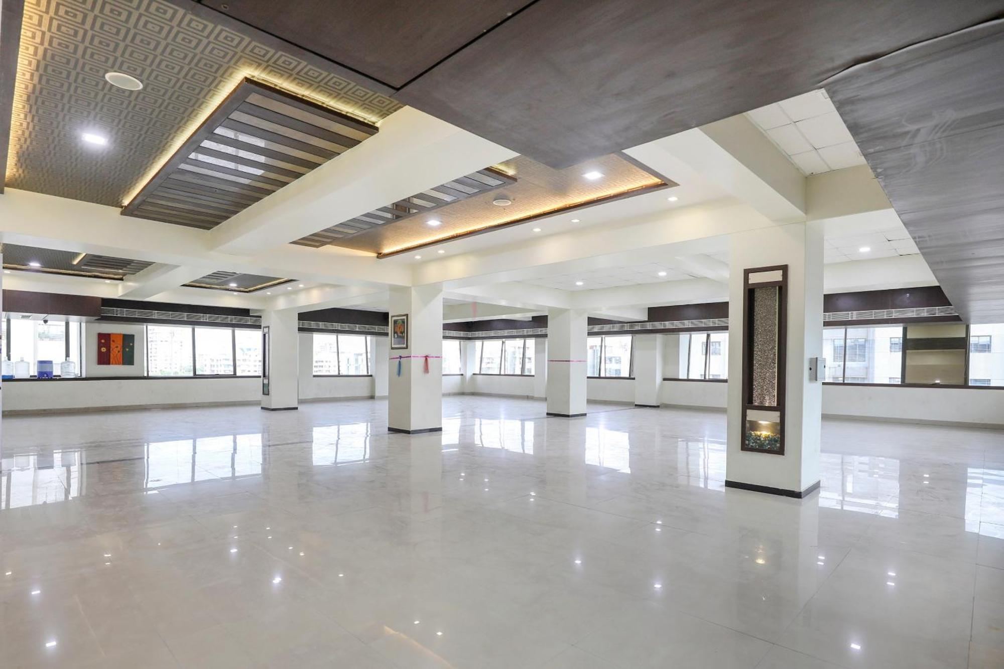 Collection O Shyam Vatika Banquet And Rooms สุรัต ภายนอก รูปภาพ