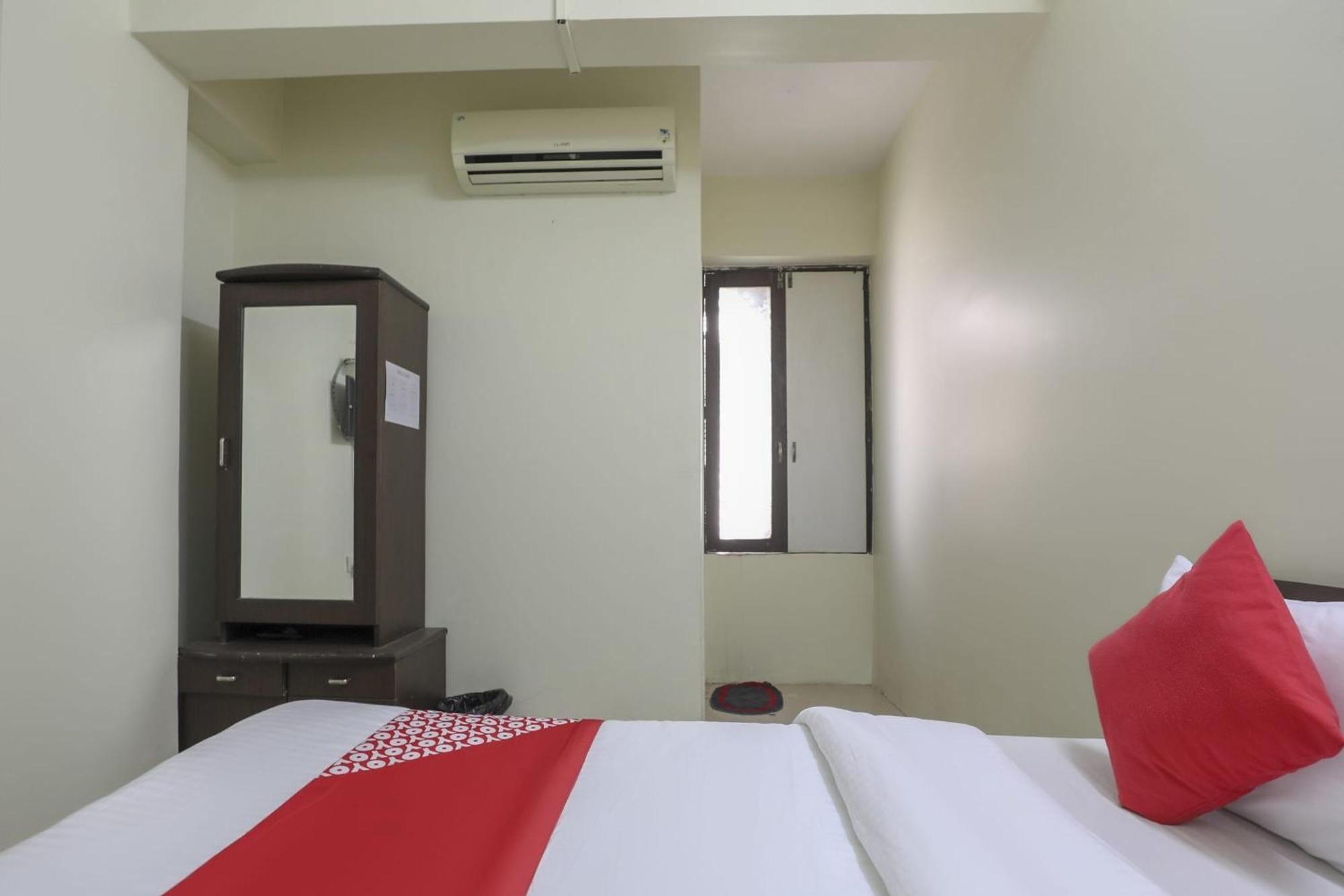 Collection O Shyam Vatika Banquet And Rooms สุรัต ภายนอก รูปภาพ