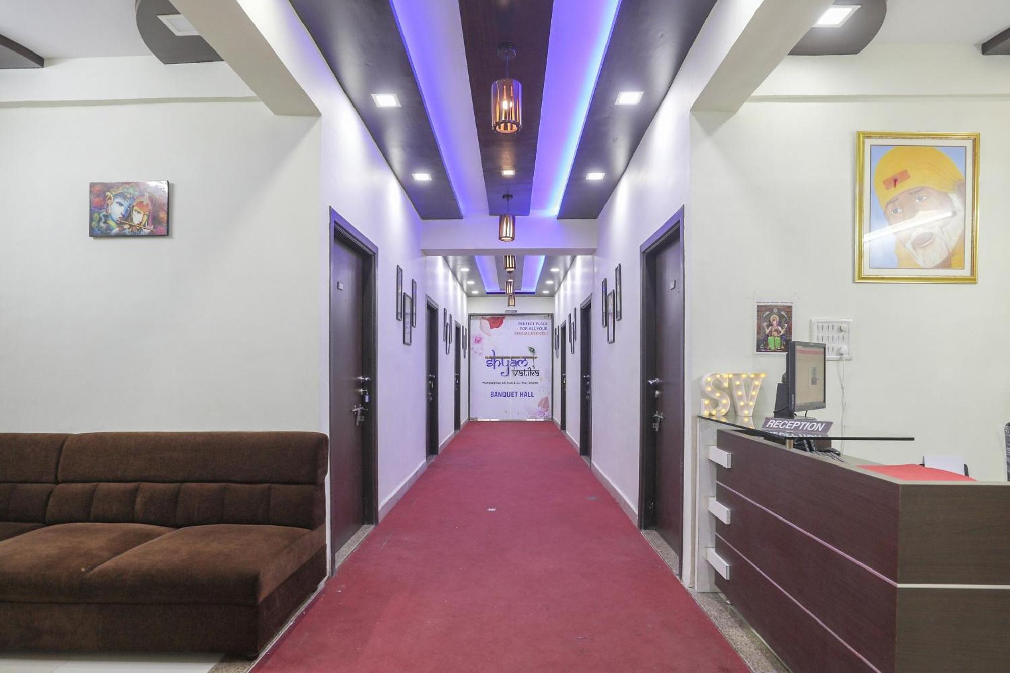 Collection O Shyam Vatika Banquet And Rooms สุรัต ภายนอก รูปภาพ