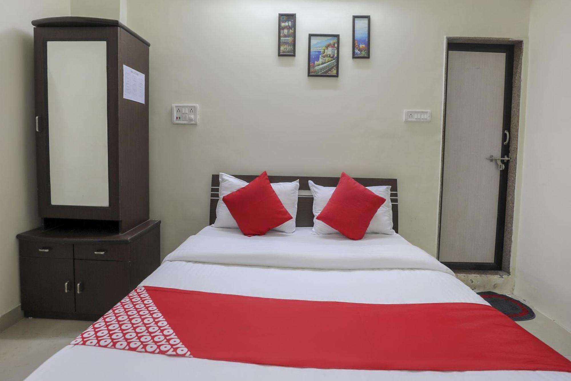 Collection O Shyam Vatika Banquet And Rooms สุรัต ภายนอก รูปภาพ