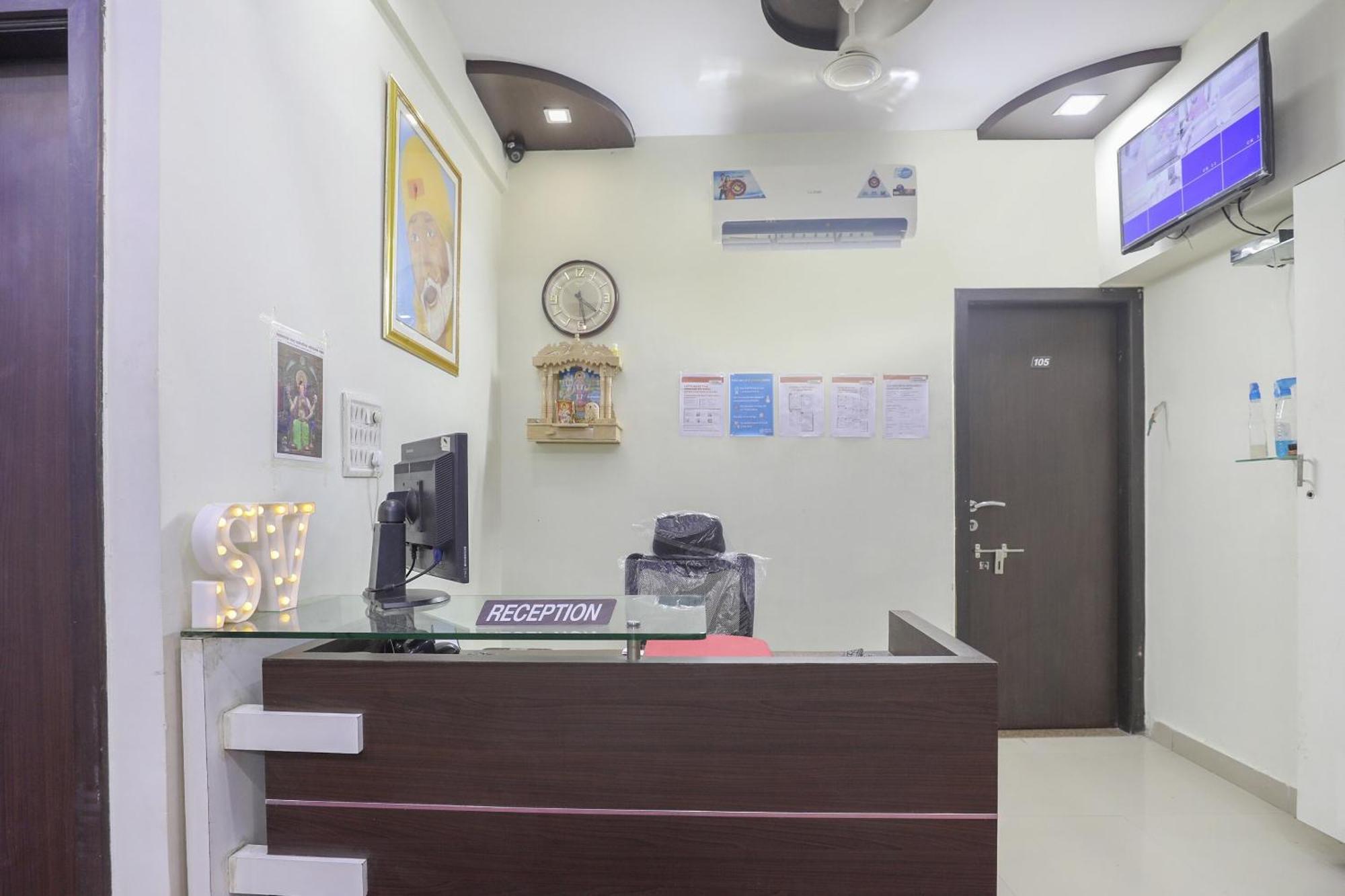 Collection O Shyam Vatika Banquet And Rooms สุรัต ภายนอก รูปภาพ